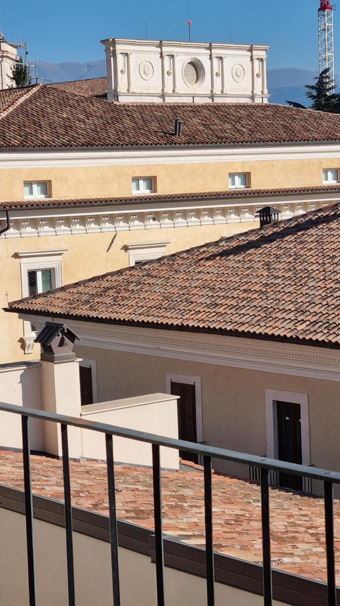 Antica Dimora San Crisante - Centro Storico Apartment ลาควิลา ภายนอก รูปภาพ