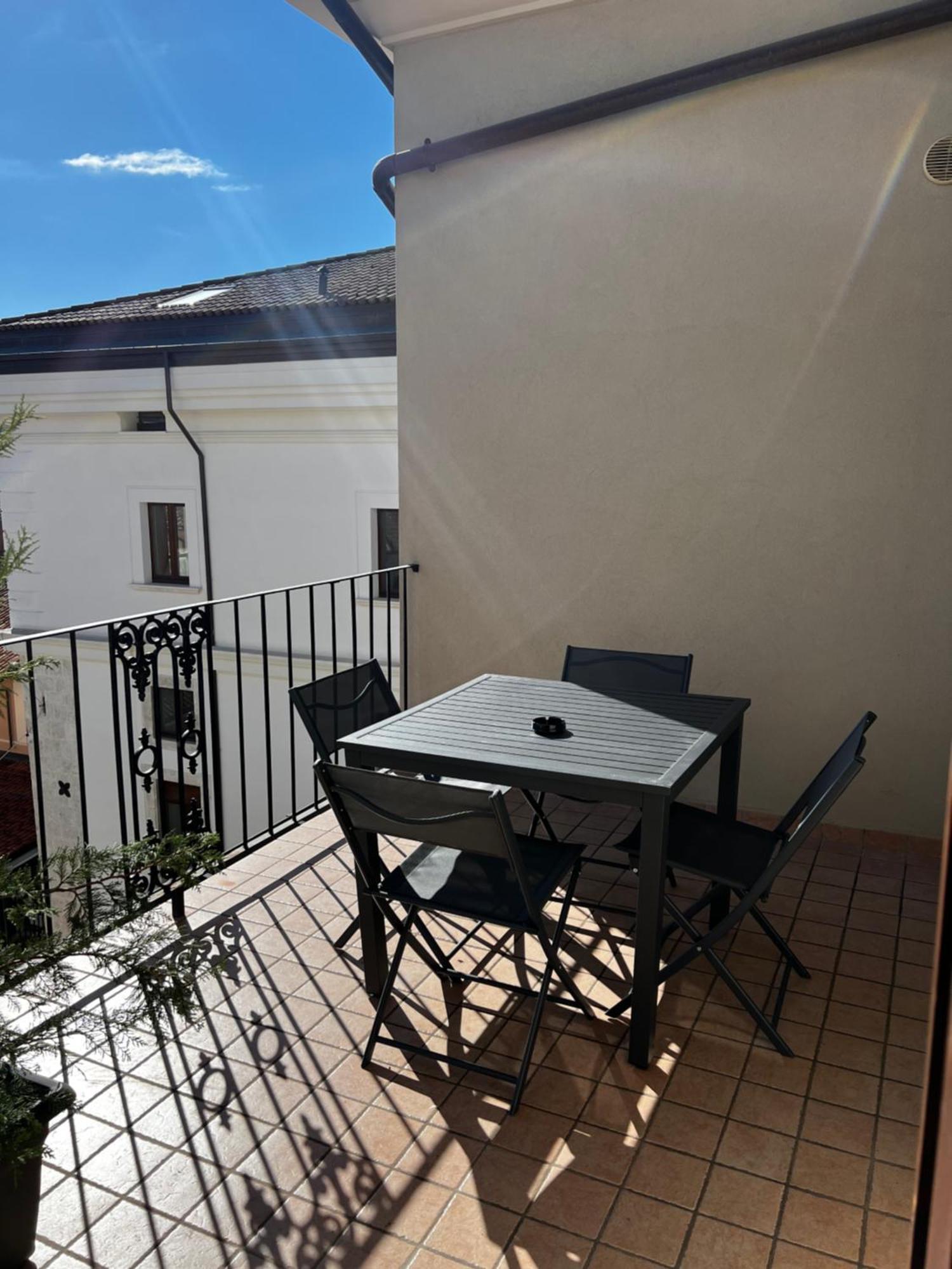 Antica Dimora San Crisante - Centro Storico Apartment ลาควิลา ภายนอก รูปภาพ